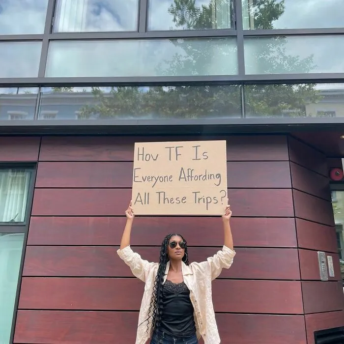 Woman Protests Annoying Everyday Things That Many Of Us Can Relate To (50 Pics)