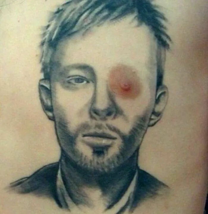 30 Personas que no se dan cuenta de lo horribles que son sus tatuajes (nuevas imágenes)