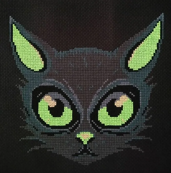 For The First Time I Tried Threads With A Light Effect ☺