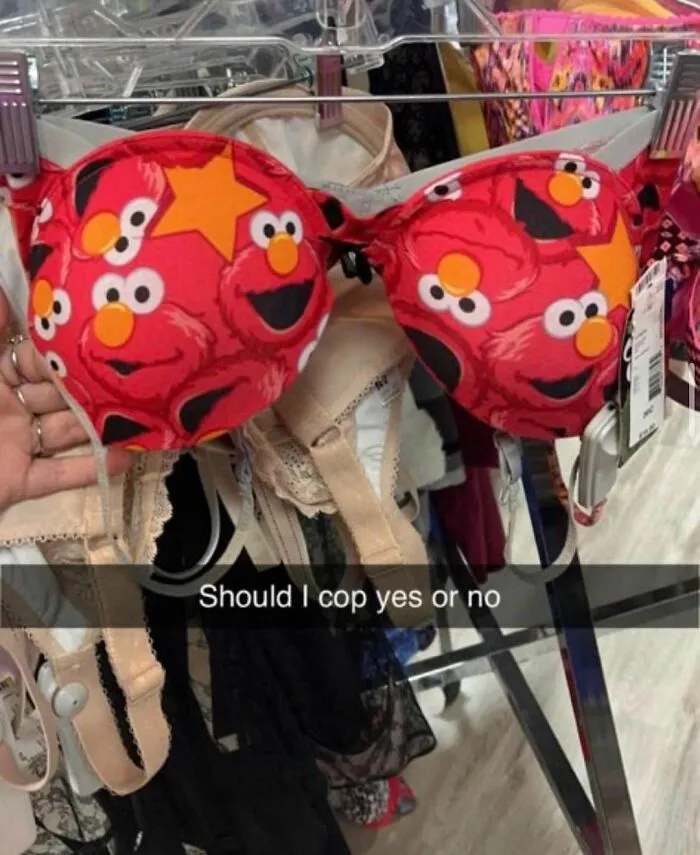 35 Times People Were So Surprised By A Shirt They Saw In Public, They Just Had To Document It (New Pics)
