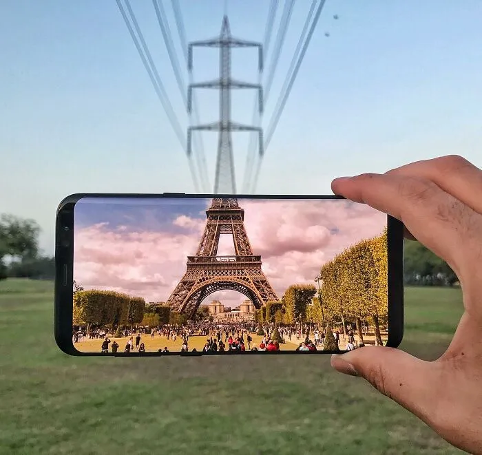 I Combine Ordinary Objects With Pics On My Phone To Make Them Look Extraordinary (16 New Pics)