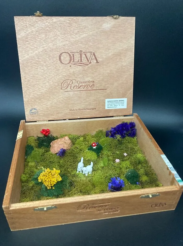 I Make Mini Worlds Out Of Real Flowers And Mosses (22 Pics)