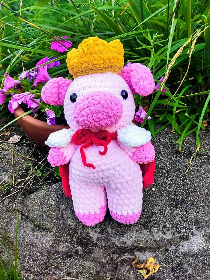 I Crocheted A Technoblade Pig In Honor Of Techno. I'm Kinda Newer To Crocheting 😁