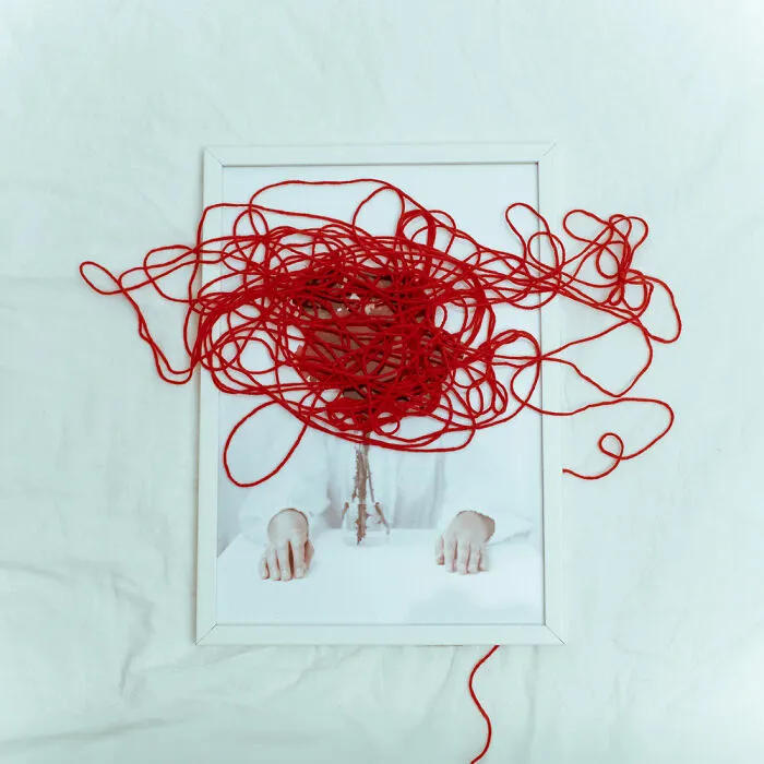 "Follow The Red Line": My Photography Project Is A Follow-Up Of My Inner Journey, And Here's The Result (5 Pics)