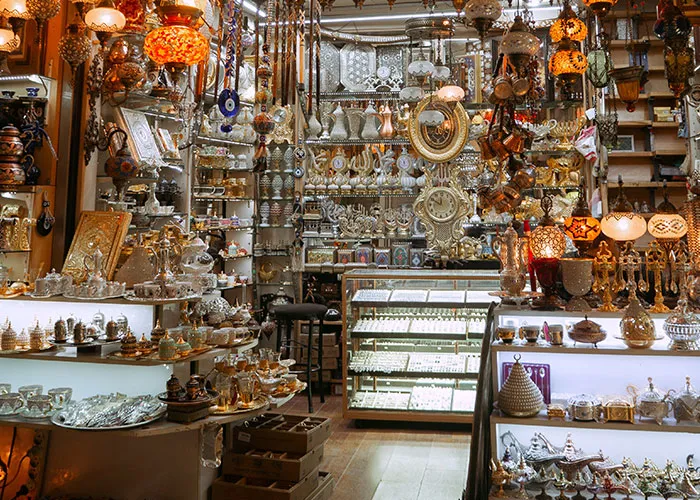 30 Biggest Cultural Shocks From Around The World Visitors Just Can’t Get Used To