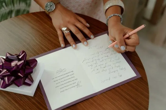 “I Rescinded My Acceptance”: 30 Times People Called Out Entitled Wedding And Party Invitations