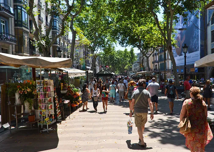 Anti-Bucket List: 35 People Share The Most Disappointing Touristy Places They've Been To