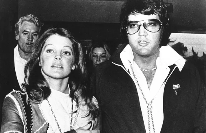Dolly Parton Claims She Was "Heartbroken" Elvis Couldn't Cover Hit Song 'I Will Always Love You'