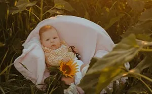 After I Gave Birth To My Daughter, She Became My Model In Recreating Fairytale Photoshoots