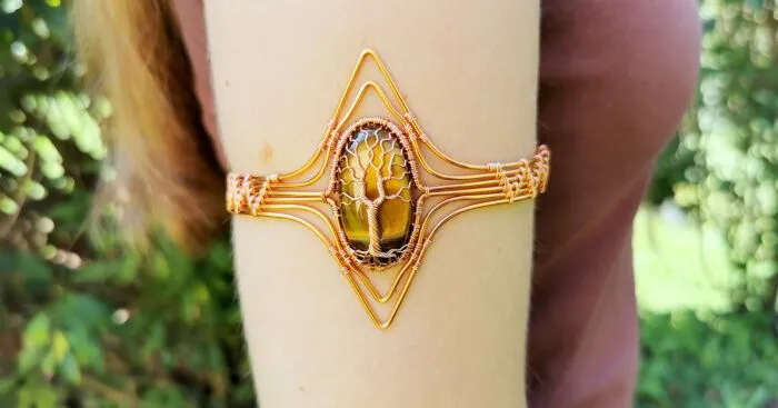 I Used Ten Meters Of Copper Wire To Make This Piece Of Jewelry (7 Pics)