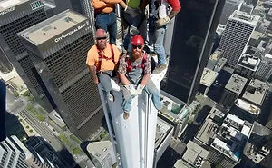30 Times People Posted Unnerving Pics Of Great Heights That Made Others Say "Hell No"