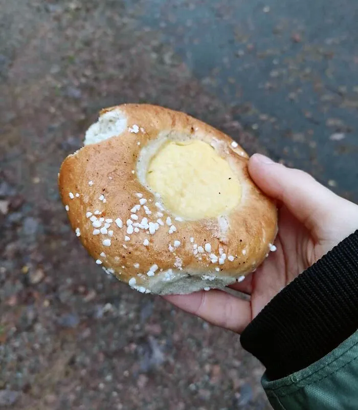 When You Stayed Behind At Work, And Your Boss Nicks A Bun From The Bosses' Break Room For You As A Thanks