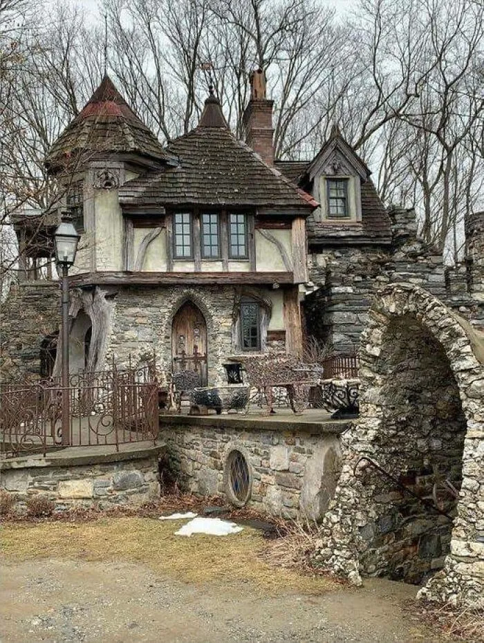 Abandoned Beauty!