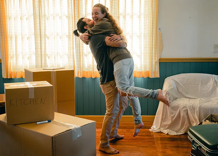 People Who Didn't Try Dating Until Later In Life Share How Their Lives Turned Out (30 Stories)