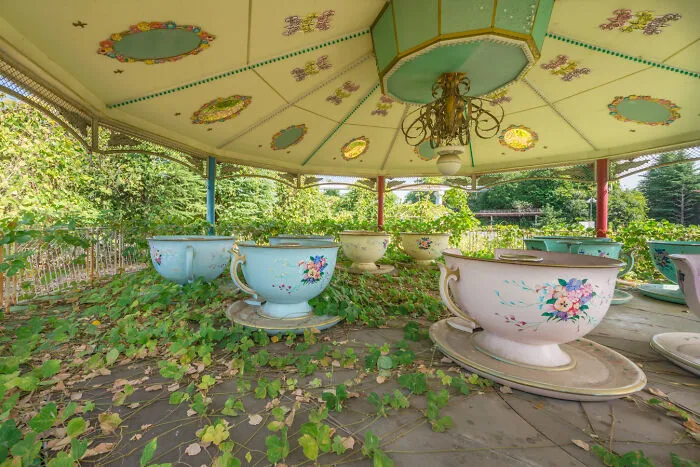In My Series Of Abandoned Places, I Invite You To Travel Through A Post-Apocalyptic World