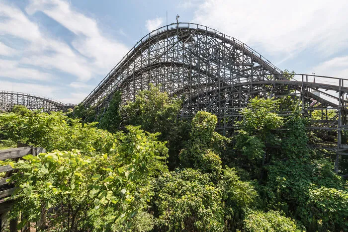 In My Series Of Abandoned Places, I Invite You To Travel Through A Post-Apocalyptic World