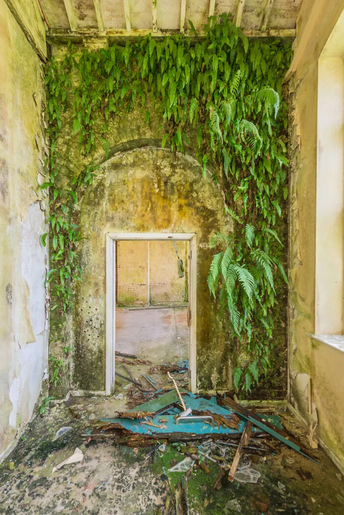 In My Series Of Abandoned Places, I Invite You To Travel Through A Post-Apocalyptic World