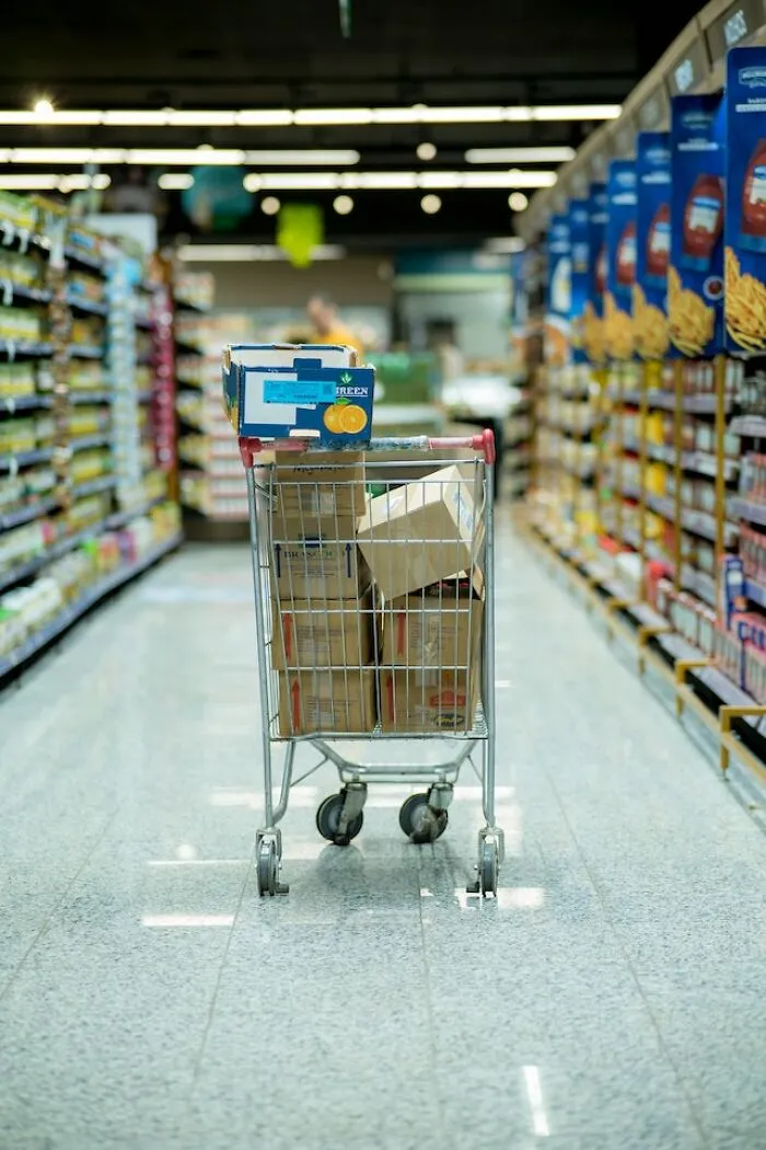 What Not To Do In Public: 50 Instant Judgment-Inducing Acts