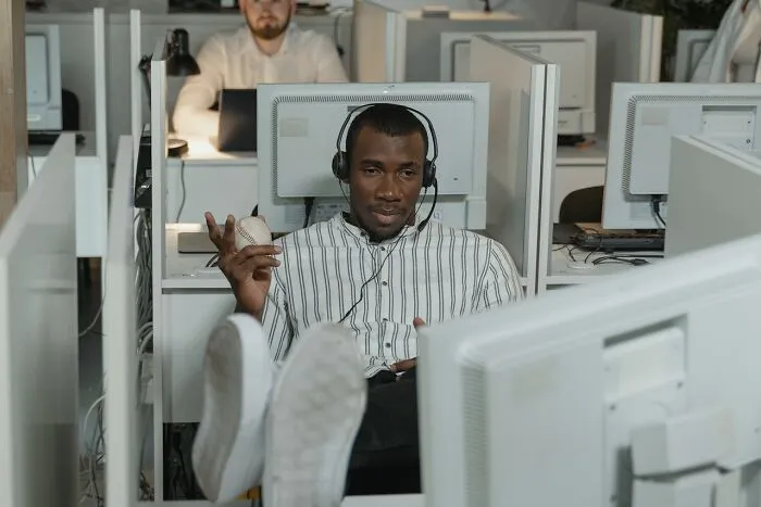 30 People Share Crazy Secrets From Their Workplaces Now That They Don't Work There Anymore