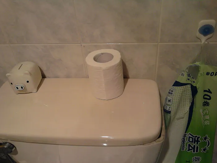 40 Designs That Are So Bad, They Deserve To Be Shamed In This Online Thread