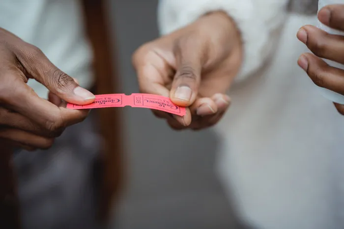 34 Tales That Illustrate What A Solid Relationship Should Look Like, As Shared By Women Online