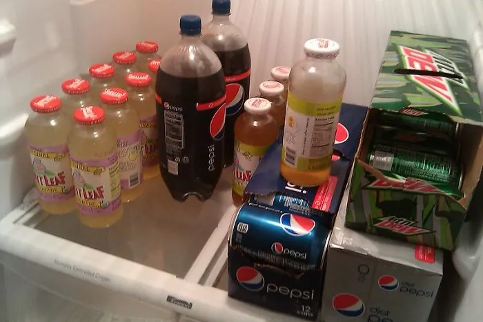 30 "Rich People" Things People Still Do Despite Not Being Wealthy At All