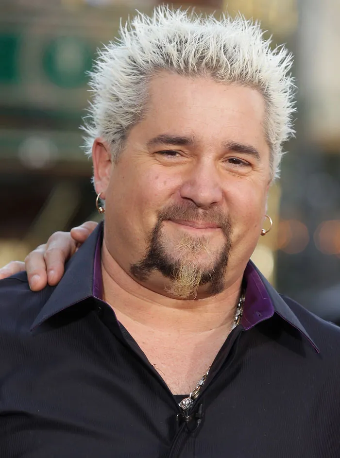 30 Celebrities Who Are Actually Wholesome And Are Not Just Faking It For The Press