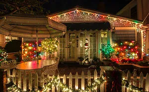 How Can Christmas Decor Be Affordable?