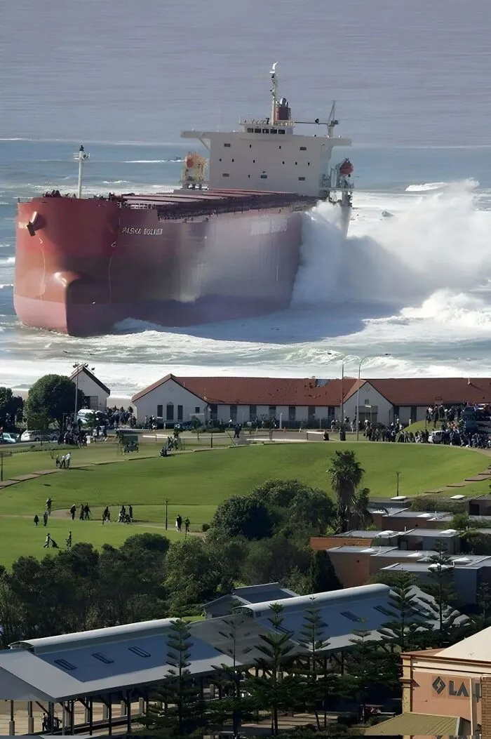 This Is A Single Shot And Not Two Pictures