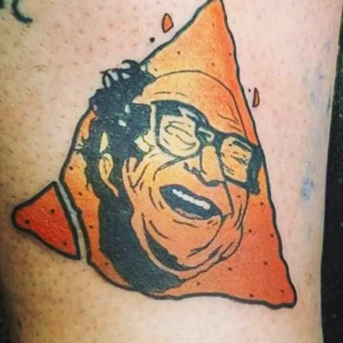 26 Personas que no se dan cuenta de lo horribles que son sus tatuajes (nuevas imágenes)