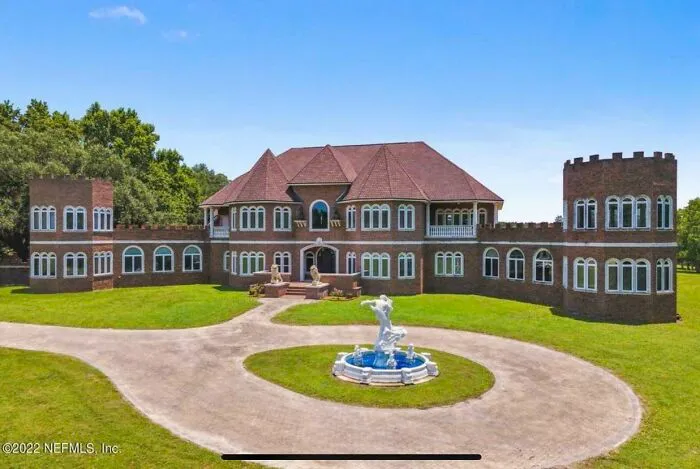 El "castillo" más triste en Florida
