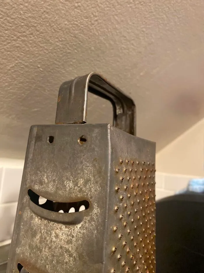 40 Funny Examples Of Regular Objects Suddenly Showing Human Characteristics