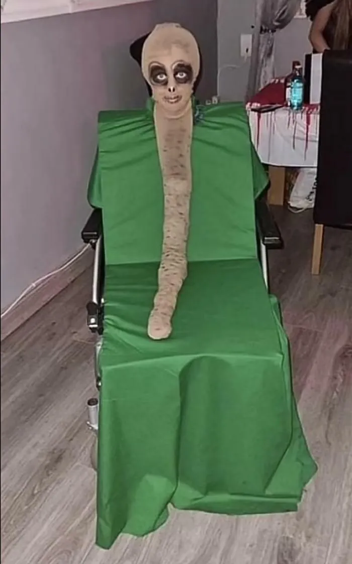 Este cosplay
