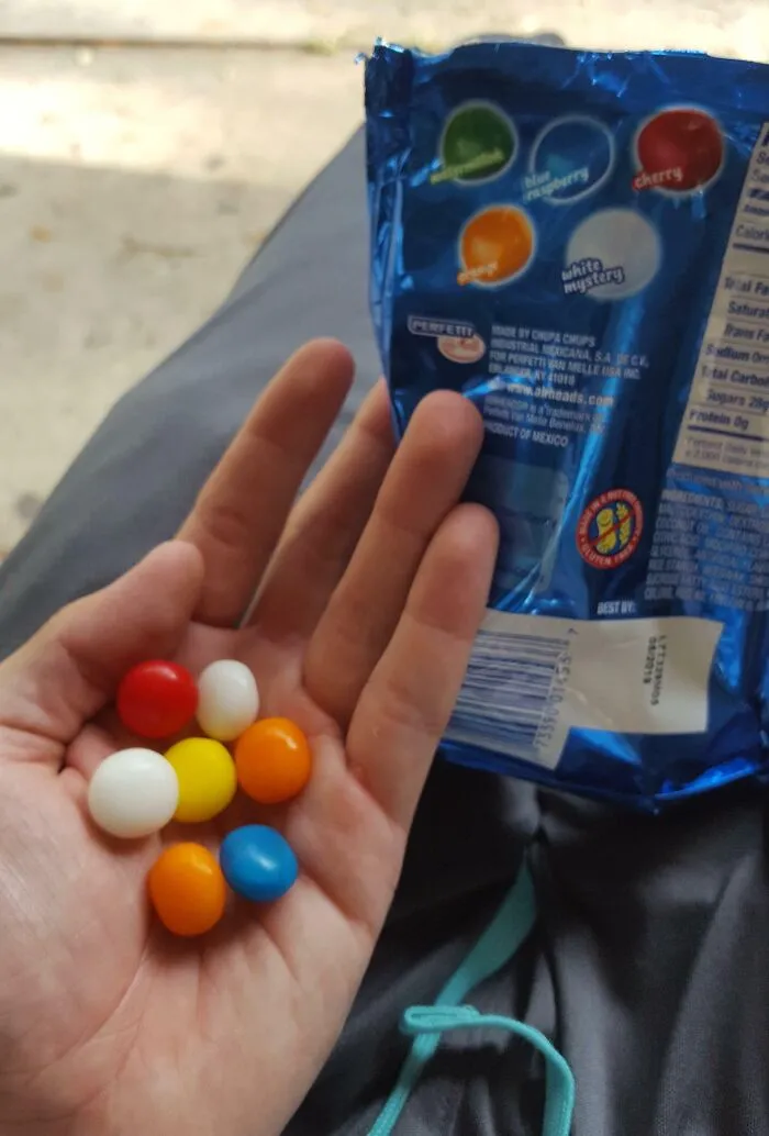 Found A Yellow Airhead Bite But It Doesn't Exist According To The Flavor Guide