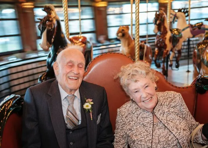 25 Honest Wedding Photos By Ian Weldon That Are As Funny As They Are Chaotic (New Pics)