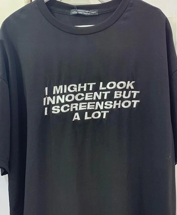 25 Camisetas «malditas» con mensajes tan raros que había que compartirlos