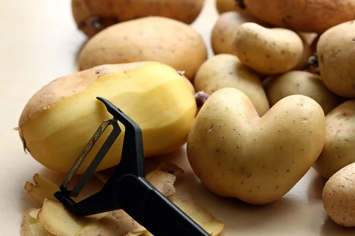 “I Still Refuse To Eat Anything She Makes”: 30 People Share The Wildest Cooking Practices