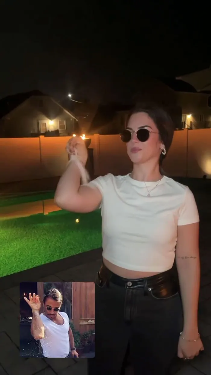 Salt Bae Signature Move