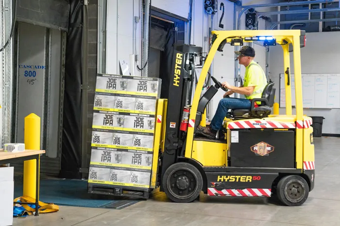 40 Stories Of People Taking Stupidity To New Heights At Their Job, Shared In Online Thread