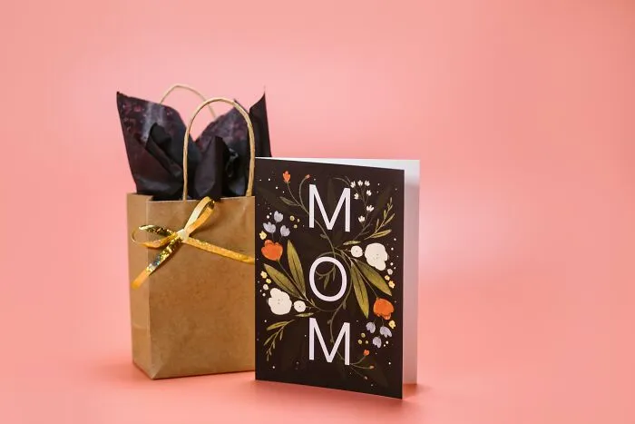 Someone Online Was Curious About “What’s Your Unspoken Mom Code?” And 33 Mothers Came Through