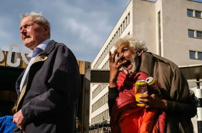 30 Pictures Taken By This Belgian Photographer Who Is Embracing "The Absurd Human Condition" (New Pics)