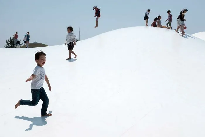30 Perfectly Timed Shots By Edas Wong (New Pics)