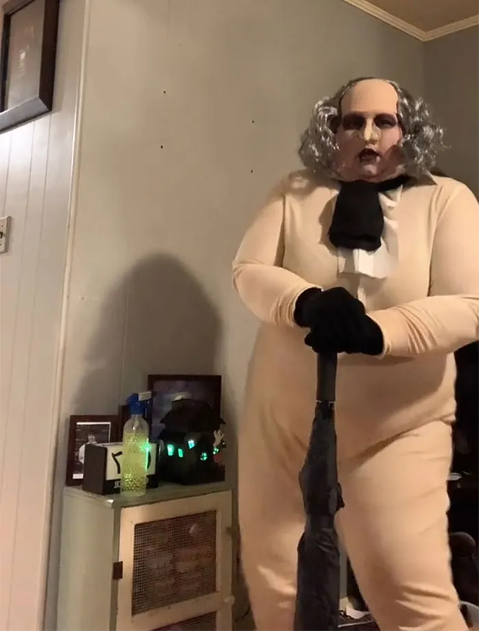 28 Women Who Couldn’t Care Less About Looking Hot On Halloween And Absolutely Stole The Show