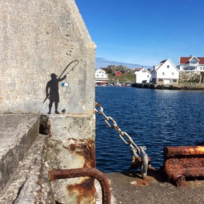 20 Works Of Street Graffiti That Interacts With Its Surroundings By This Artist (New Pics)