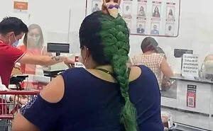‘Please Hesitate To Reach Out’: 50 Pics That Are Beyond Bizarre And Ridiculously Confusing