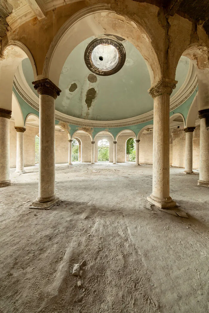 Sanatorium, Georgia