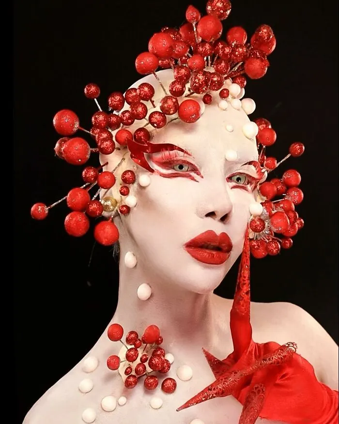 This Makeup Artist Can Turn Herself Into Any Creature, Here Are 35 Of Her Impressive Makeovers