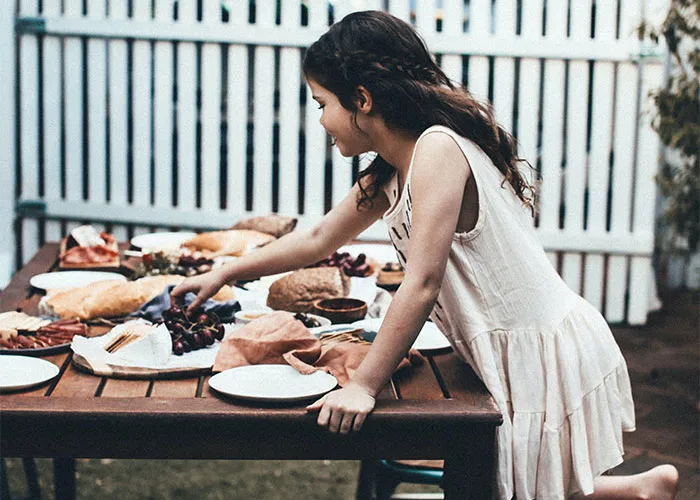 "What's The Most Bizarre 'House Rule' You've Encountered At Someone Else's Home?" (40 Answers)
