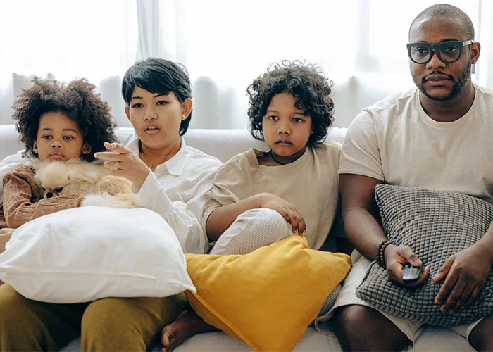 "What's The Most Bizarre 'House Rule' You've Encountered At Someone Else's Home?" (40 Answers)