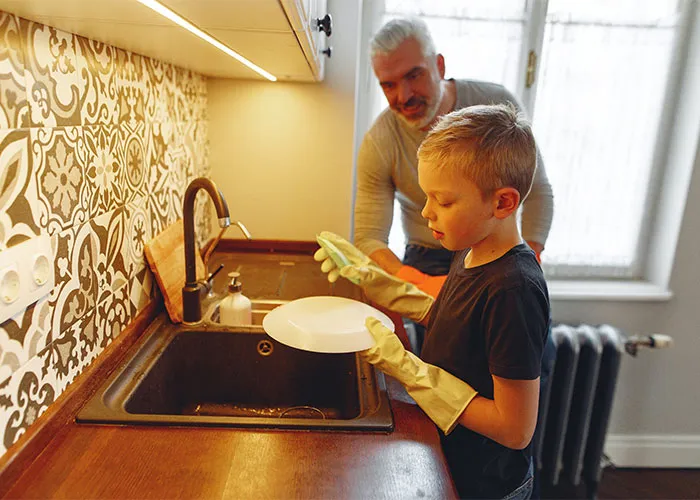 "What's The Most Bizarre 'House Rule' You've Encountered At Someone Else's Home?" (40 Answers)